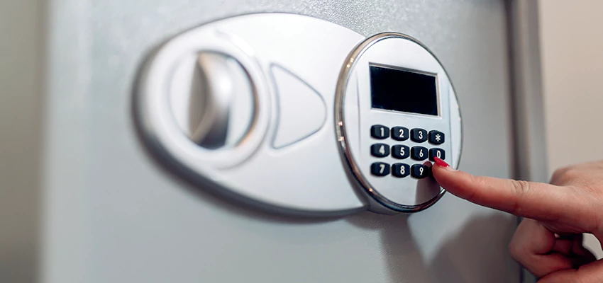 Jewelry Safe Cracking in Calipatria, California